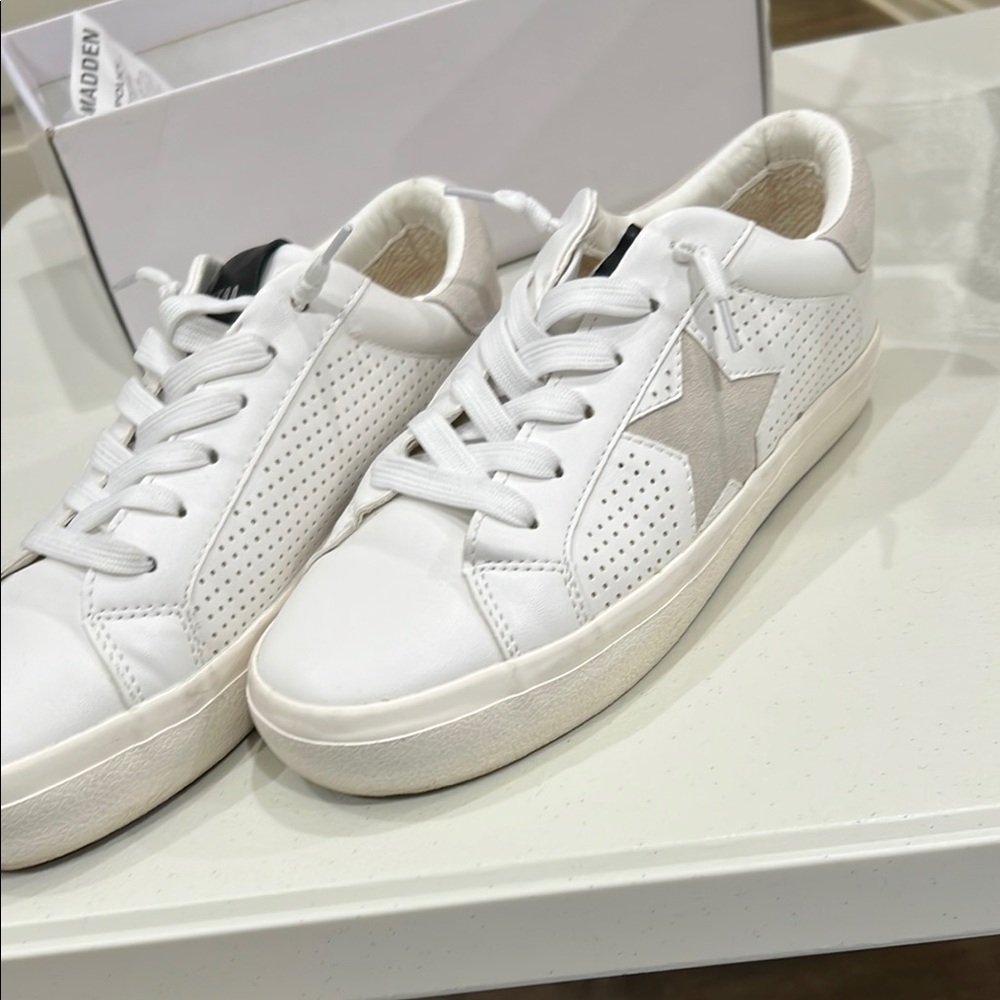 Steve Madden White Star Sneakers